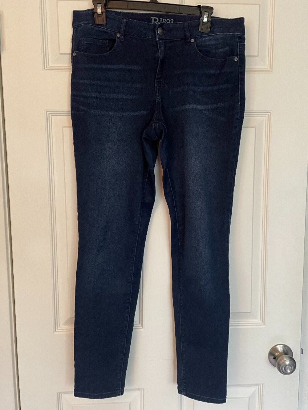 Slim leg dark denim jeggins womens size 14